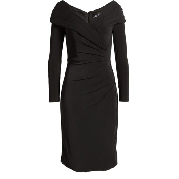 LA FEMME 🔖NWT Long Sleeve Ruched Cocktail Dress - Size 2 - Picture 3 of 13